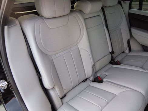 New 2026 Land Rover Range Rover Sport SE image 25