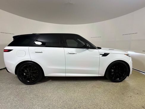 New 2026 Land Rover Range Rover Sport Dynamic SE AWD/4WD image 7