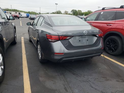 Used 2020 Nissan Sentra S FWD image 4