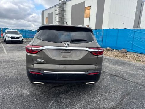 Used 2020 Buick Enclave Essence w/ Trailering Package, 5000 lbs. AWD/4WD image 4