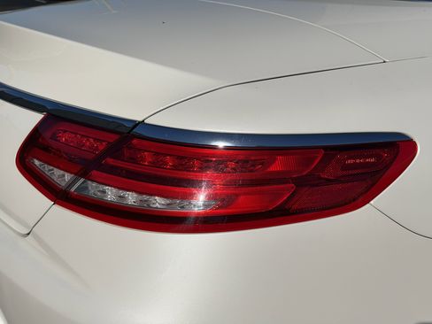 Used 2017 Mercedes-Benz S 550 Cabriolet image 13