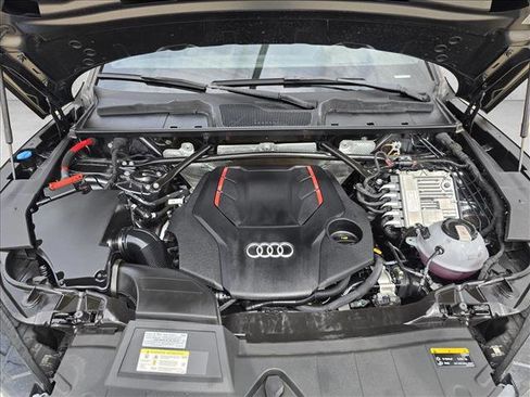 Certified 2022 Audi SQ5 Prestige AWD/4WD image 26