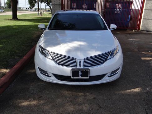 Used 2015 Lincoln MKZ AWD w/ Equipment Group 102A Reserve image 2