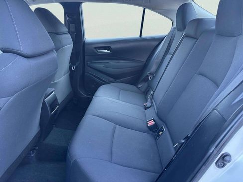 Used 2021 Toyota Corolla LE FWD image 11
