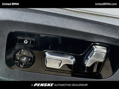 Used 2026 BMW X5 xDrive50e w/ M Sport Package AWD/4WD image 4