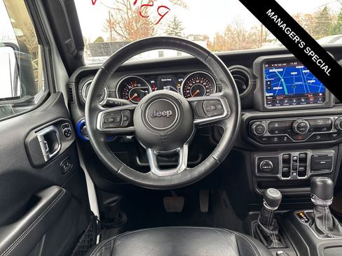 Used 2018 Jeep Wrangler Unlimited Sahara image 20