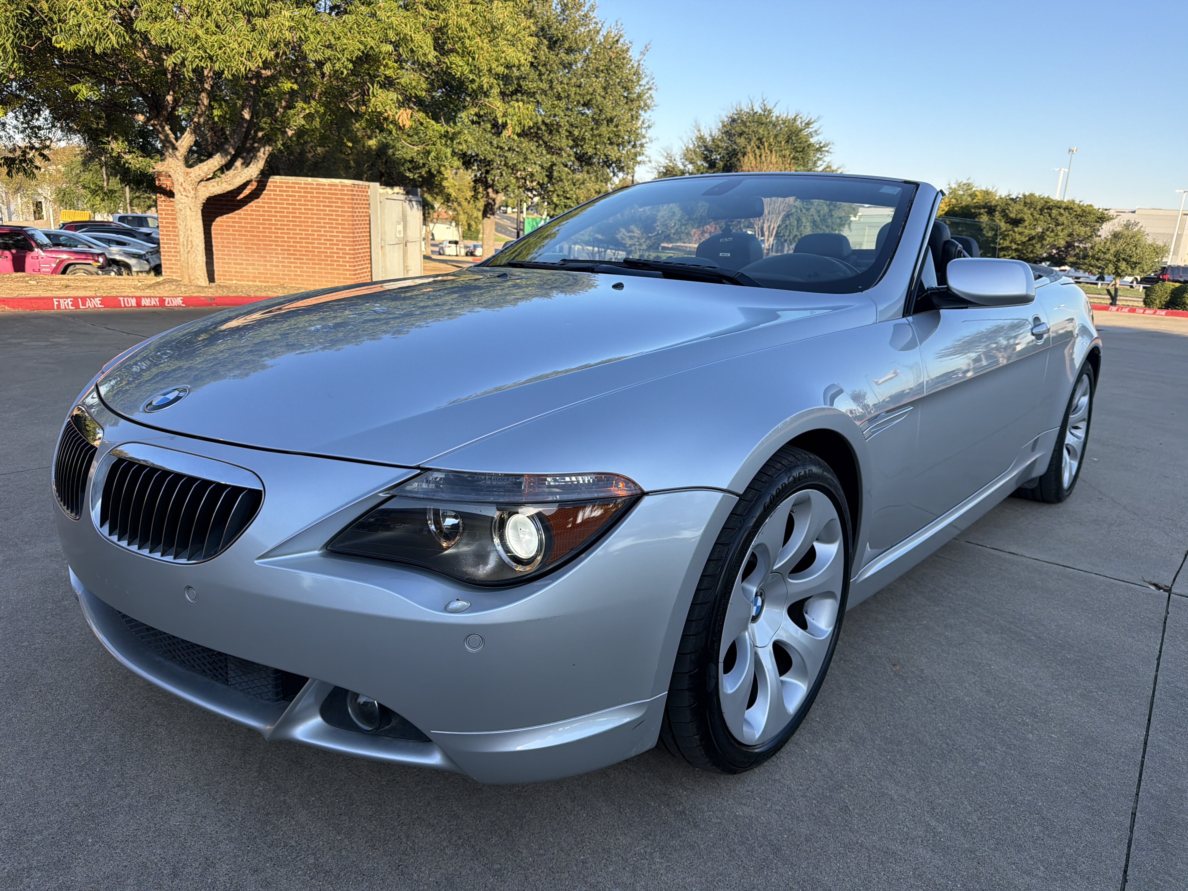 Used 2007 BMW 650i Convertible RWD image 3
