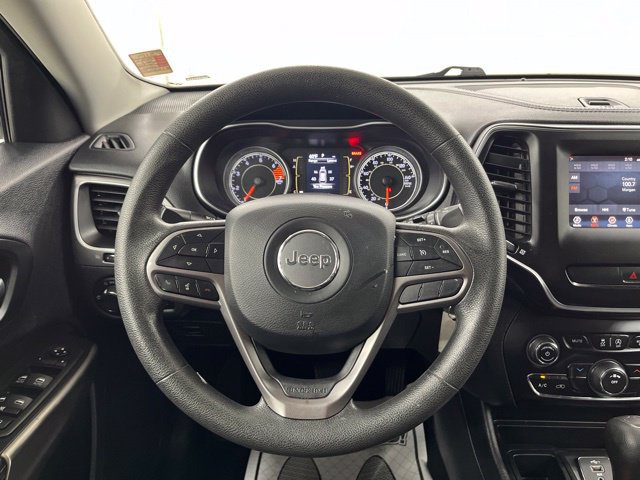 Used 2021 Jeep Cherokee Latitude FWD image 32