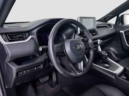 Used 2021 Toyota RAV4 XSE AWD/4WD image 10