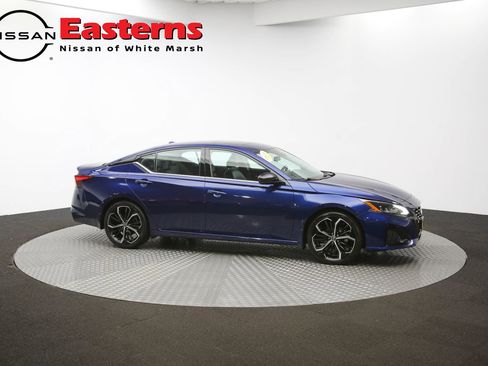 Used 2023 Nissan Altima 2.5 SR w/ SR Premium Package FWD image 44