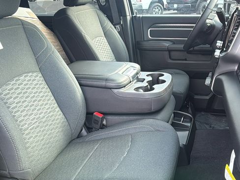 New 2026 RAM 2500 Big Horn AWD/4WD image 13