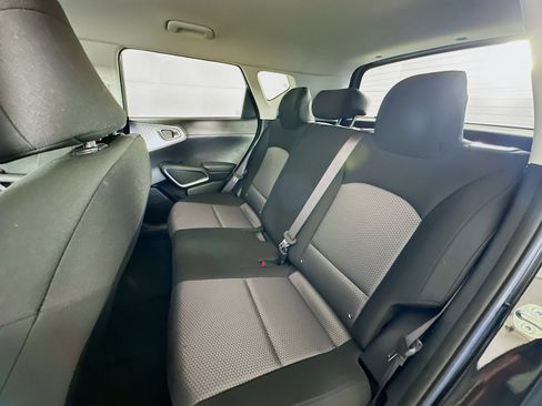Used 2024 Kia Soul LX w/ Option Group 015 image 25