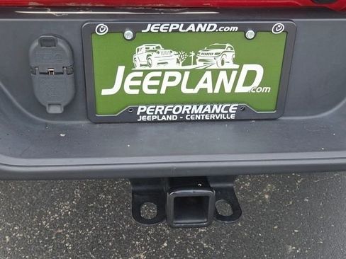 Used 2022 Jeep Gladiator Sport AWD/4WD image 24