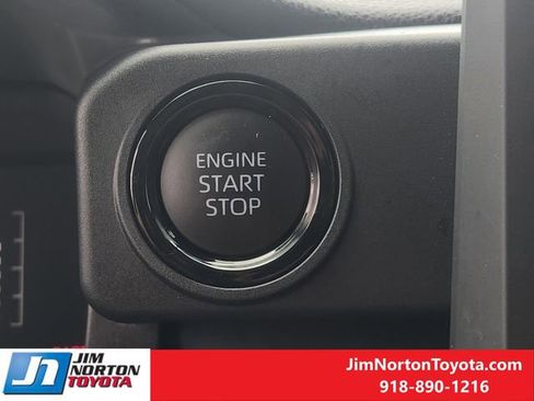 Used 2025 Toyota Tacoma SR5 image 23