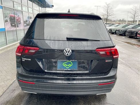 Used 2019 Volkswagen Tiguan SE w/ Panoramic Sunroof Package image 31