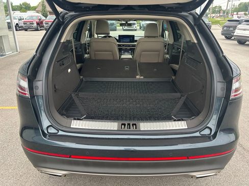 Used 2022 Lincoln Nautilus Reserve AWD/4WD image 8
