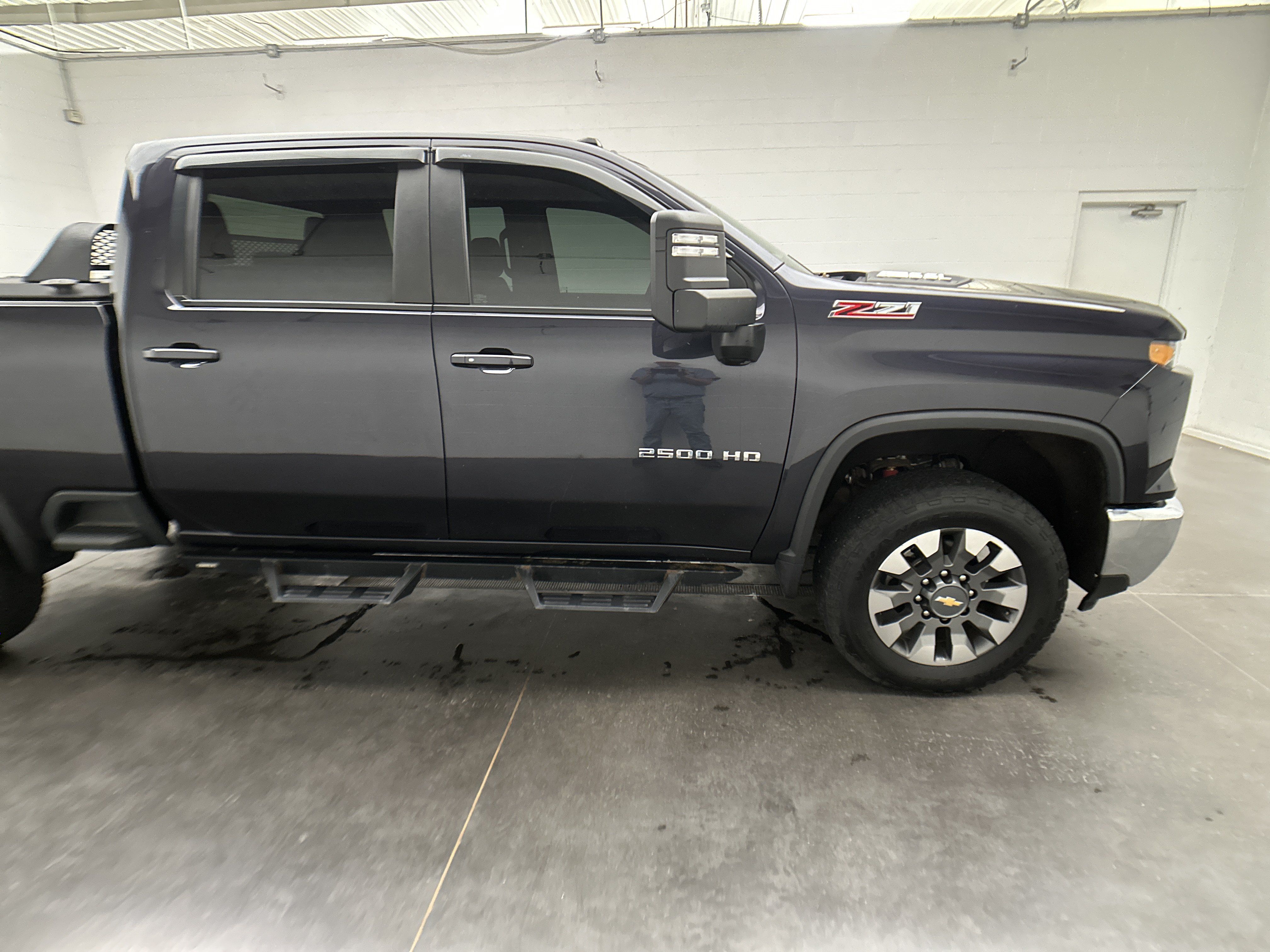 Used 2024 Chevrolet Silverado 2500 LT AWD/4WD image 42