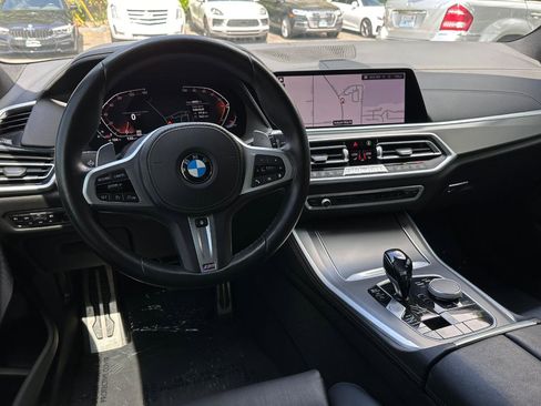 Used 2021 BMW X5 xDrive40i w/ M Sport Package AWD/4WD image 2