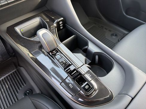 New 2026 Toyota Crown Signia image 10