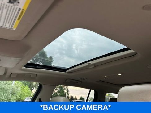 Used 2019 GMC Acadia Denali w/ Technology Package AWD/4WD image 10