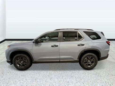 New 2026 Honda Pilot TrailSport image 6
