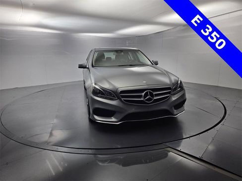 Used 2015 Mercedes-Benz E 350 Sedan image 5