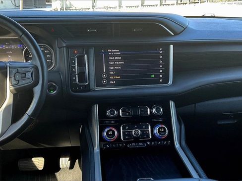 Used 2021 GMC Yukon Denali w/ Denali Ultimate Package image 9