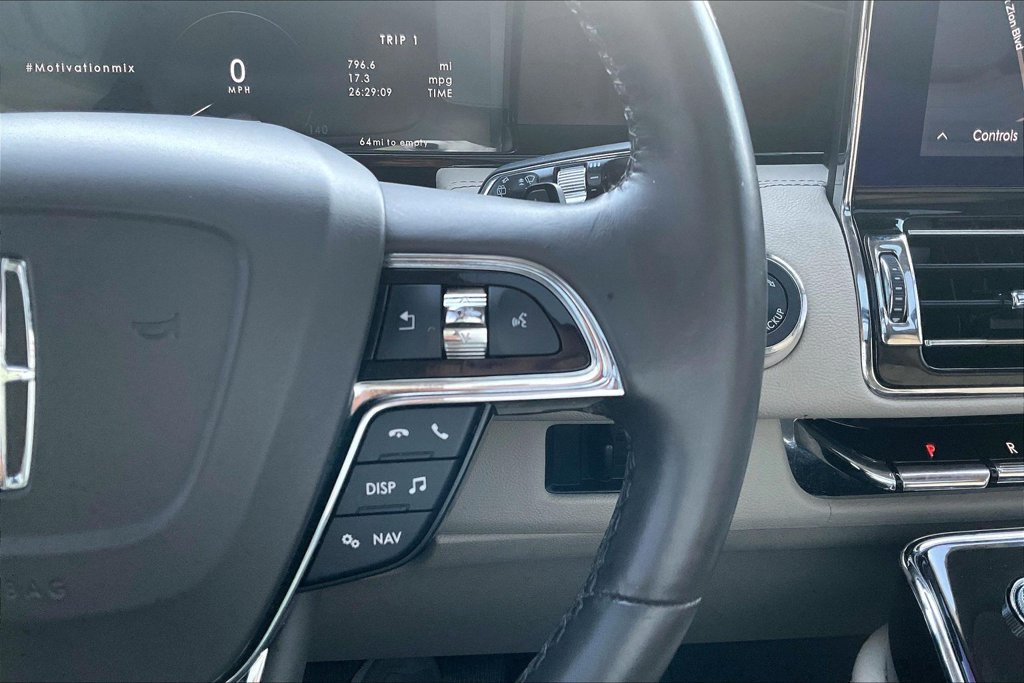 Used 2020 Lincoln Navigator Reserve AWD/4WD image 14