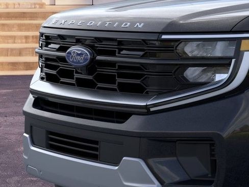 New 2026 Ford Expedition Max Platinum w/ Platinum Ultimate Package AWD/4WD image 17