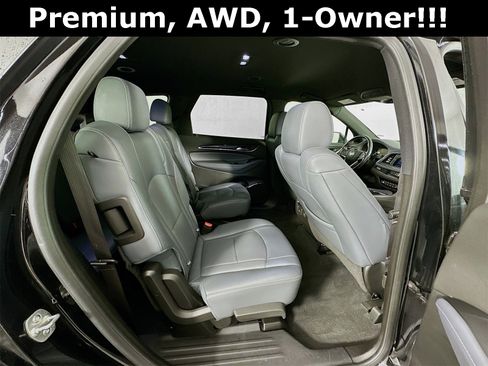 Used 2024 Buick Enclave Premium image 30