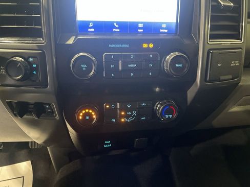 Used 2020 Ford F250 XLT w/ FX4 Off-Road Package image 15