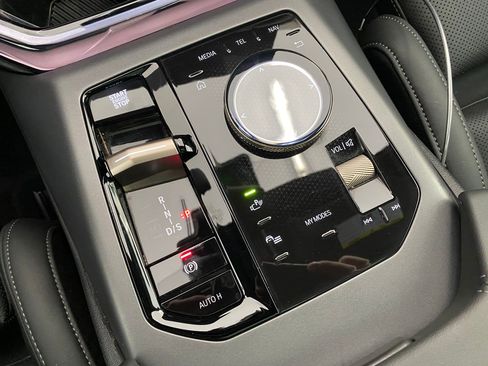 Used 2025 BMW X3 xDrive30i w/ Convenience Package image 25