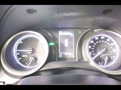 Used 2021 Toyota Camry LE FWD image 39