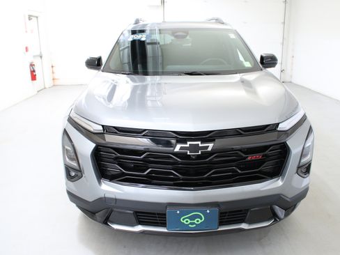 Certified 2025 Chevrolet Equinox RS w/ Safety and Technology Package image 3