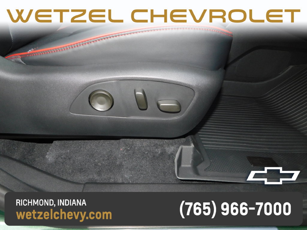 New 2027 Chevrolet Traverse RS w/ LPO, Floor Liner Package FWD image 19