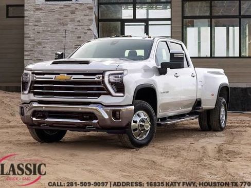 Used 2025 Chevrolet Silverado 3500 LT w/ Safety Package AWD/4WD image 1
