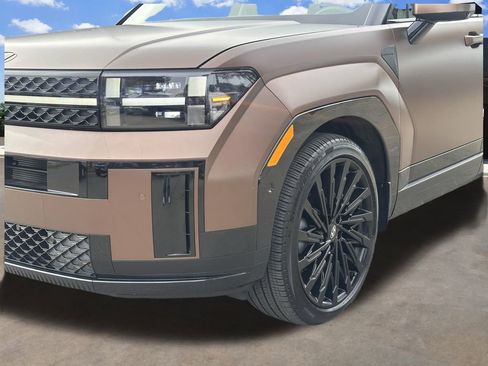 Used 2025 Hyundai Santa Fe Calligraphy image 5