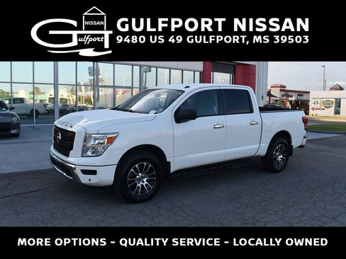 Used 2021 Nissan Titan SV w/ SV Convenience Package AWD/4WD image 1