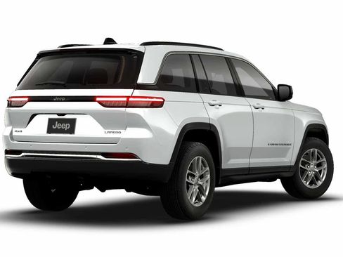 New 2026 Jeep Grand Cherokee 4WD image 2