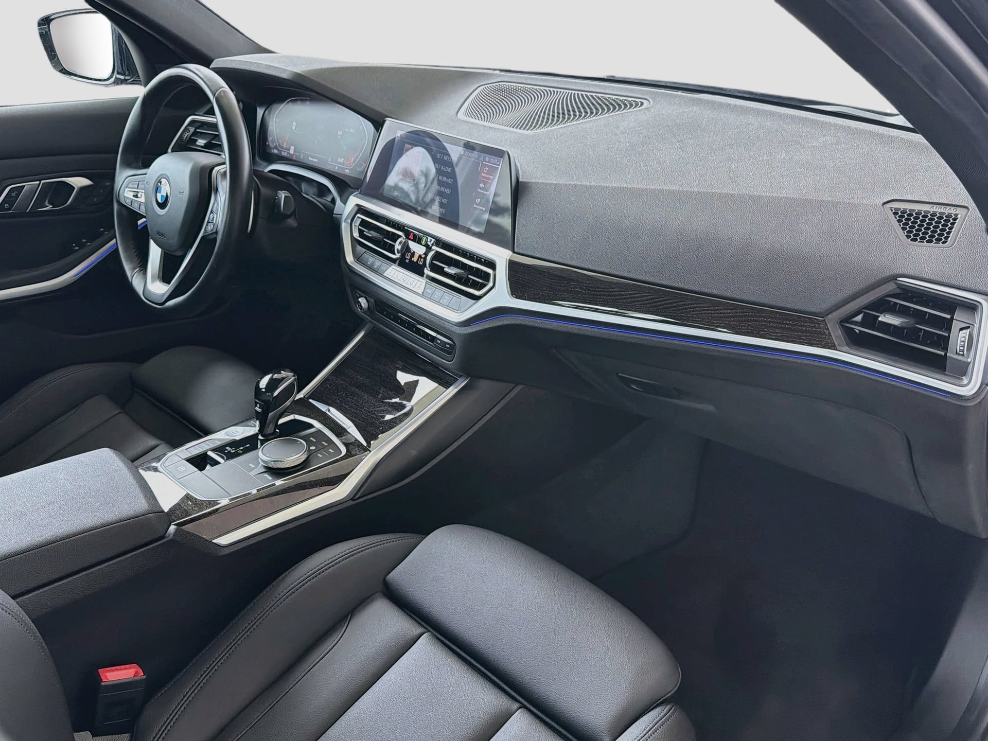 Used 2020 BMW 330i Sedan w/ Driving Assistance Package RWD image 13