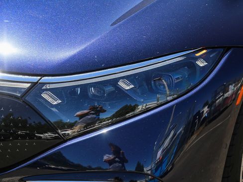 Used 2022 Mercedes-Benz EQS 450+ Sedan image 7