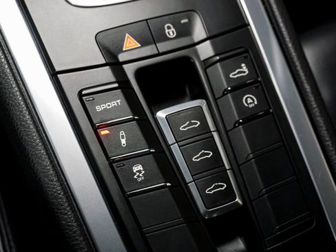 Used 2012 Porsche 911 Carrera S image 25