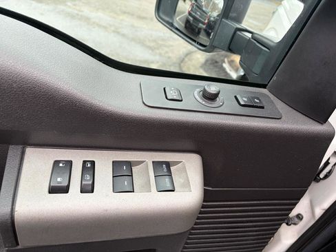 Used 2016 Ford F250 Lariat w/ Lariat Ultimate Package image 26