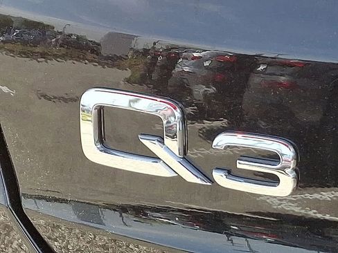 Used 2025 Audi Q3 2.0T Premium w/ Convenience Package image 11