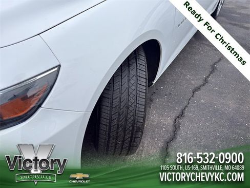 Used 2018 Chevrolet Malibu LT w/ Driver Confidence Package image 26