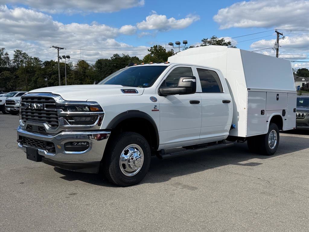 New 2026 RAM 3500 Tradesman AWD/4WD image 8