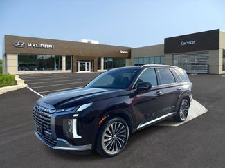 Used 2024 Hyundai Palisade Calligraphy video 1
