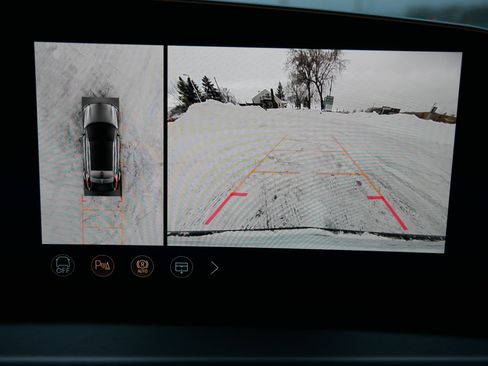 New 2026 Cadillac Lyriq Premium Sport image 23