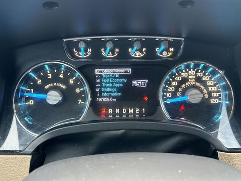 Used 2013 Ford F150 Lariat w/ Lariat Chrome Pkg image 10