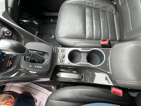 Used 2016 Ford Escape Titanium AWD/4WD image 17